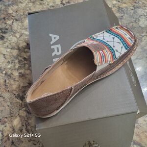 Artisan-Inspired Women's Slip-On Shoe in Multicolor and Brown